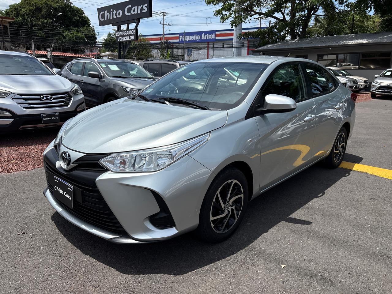 Toyota Yaris E 2023 Automático 4x2